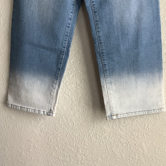 Style & Co. Light Blue to White Ombre Capri Jeans - Picture 3 of 9